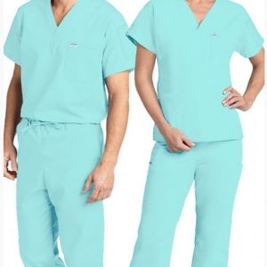 MOBB Unisex Ice Blue Scrub Set in XXL